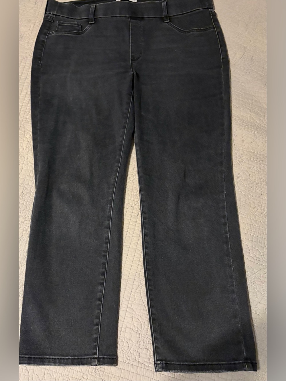 Nine West Women's Black Straight Leg Jeans. Medium wash. Size 16. VGUC
